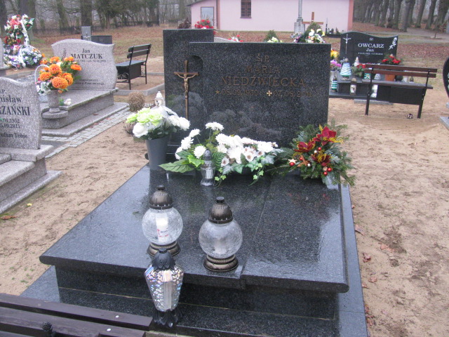 Grób Maria Niedźwiecka