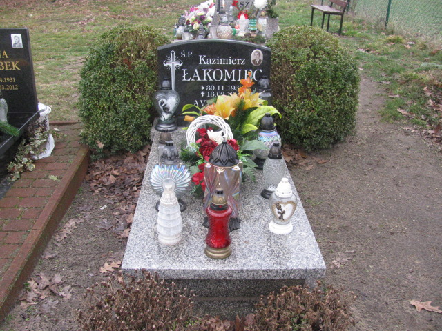 Grób Maria Łakomiec